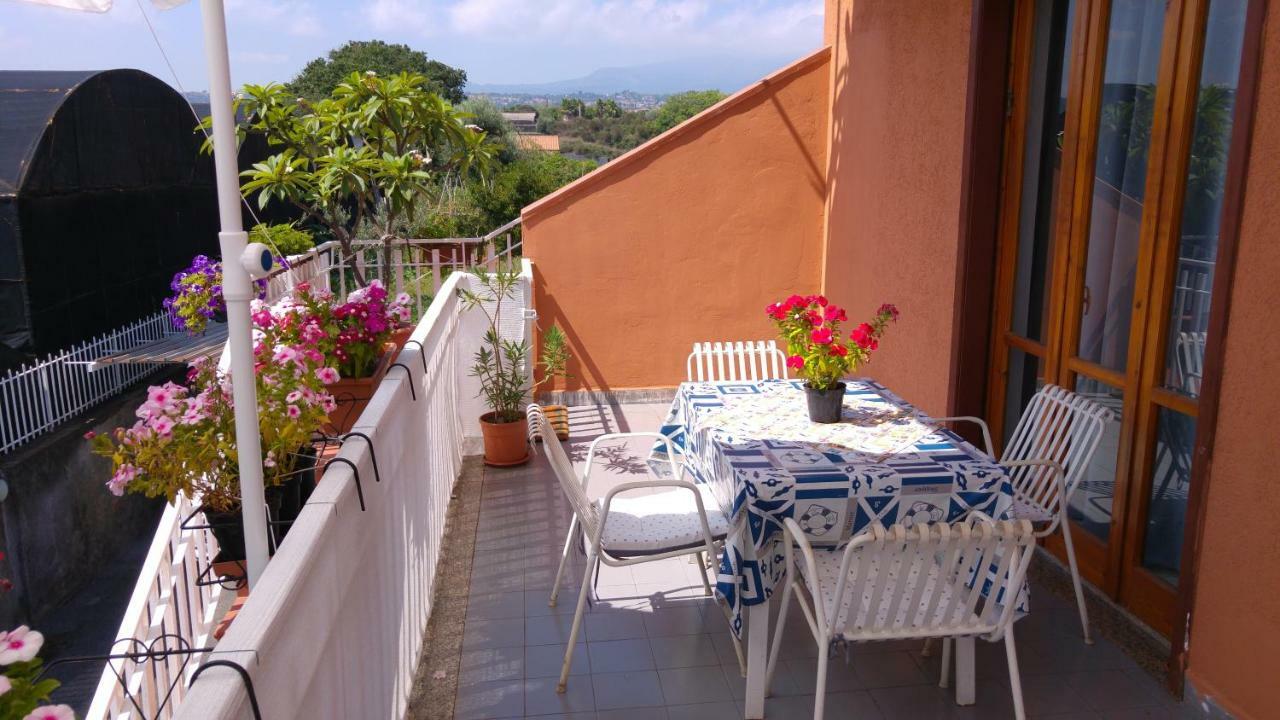 アチレアーレ Casa Del Sole Con Vista Sull'Etna A 200 Mt Dal Mareヴィラ エクステリア 写真